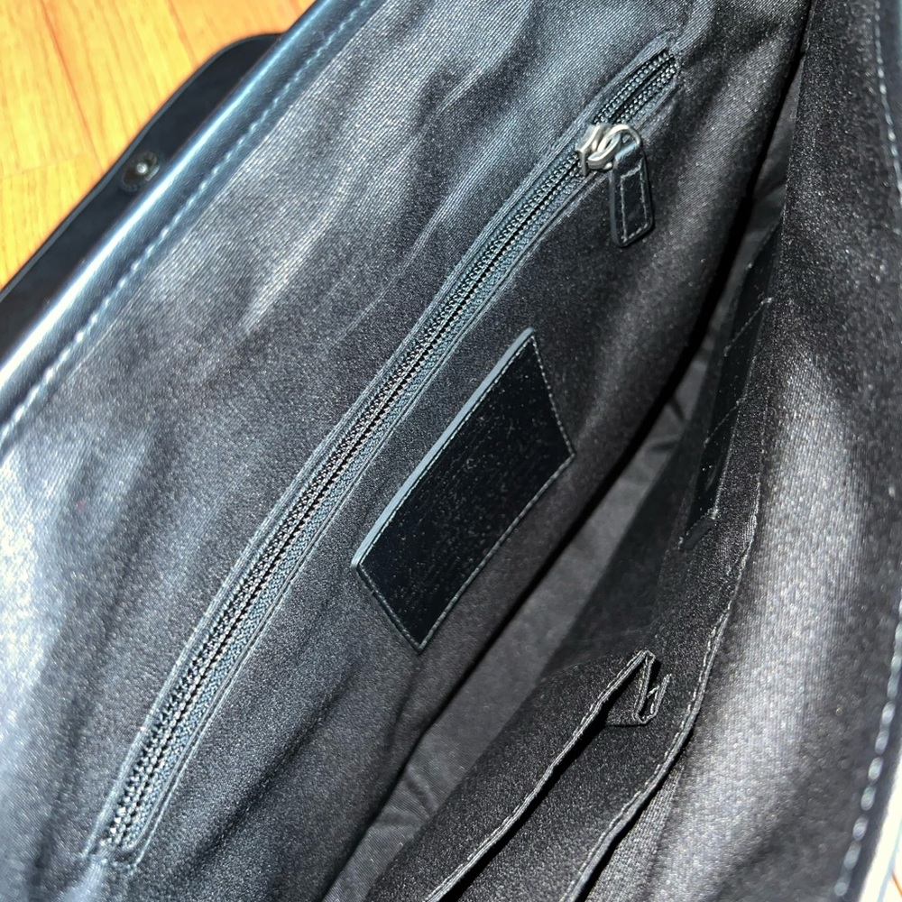 Coach Men’s Messenger Bag - Picture 5 of 6